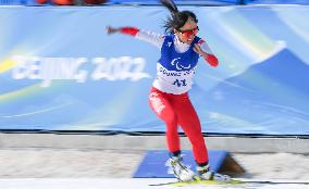 (SP)CHINA-ZHANGJIAKOU-WINTER PARALYMPICS-PARA CROSS-COUNTRY SKIING-WOMEN'S SPRINT FREE STANDING FINAL (CN)