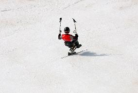 (SP)CHINA-BEIJING- WINTER PARALYMPICS-ALPINE SKIING-MEN'S GIANT SLALOM SITTING (CN)