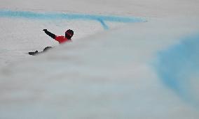 (SP)CHINA-ZHANGJIAKOU-WINTER PARALYMPICS-PARA SNOWBOARD-MEN'S BANKED SLALOM SB-LL1(CN)