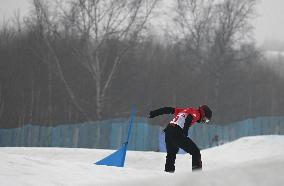 (SP)CHINA-ZHANGJIAKOU-WINTER PARALYMPICS-PARA SNOWBOARD-MEN'S BANKED SLALOM SB-LL1(CN)