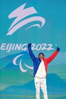 (SP)CHINA-ZHANGJIAKOU-WINTER PARALYMPICS-PARA BIATHLON-MEN'S INDIVIDUAL STANDING-CEREMONY(CN)