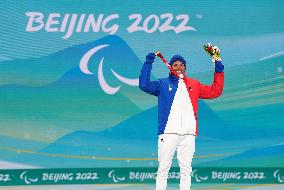 (SP)CHINA-ZHANGJIAKOU-WINTER PARALYMPICS-PARA BIATHLON-MEN'S INDIVIDUAL STANDING-CEREMONY(CN)