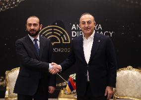 TURKEY-ANTALYA-FM-ARMENIA-FM-MEETING