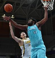 (SP)CHINA-SHENYANG-BASKETBALL-CBA LEAGUE-QINGDAO VS ZHEJIANG (CN)