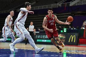 (SP)CHINA-SHENYANG-BASKETBALL-CBA LEAGUE-SHANXI LOONGS VS SHANGHAI SHARKS (CN)