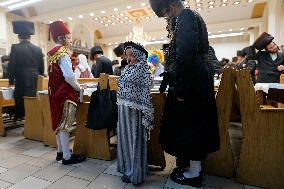 ISRAEL-ASHDOD-PURIM-MEGILLAT ESTHER-READING