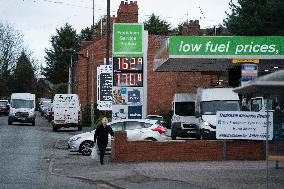 BRITAIN-OIL PRICES-JUMP