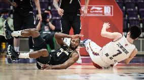 (SP)CHINA-SHENYANG-BASKETBALL-CBA LEAGUE-LIAONING FLYING LEOPARDS VS SHANGHAI SHARKS (CN)