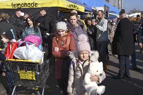 People fleeing Ukraine