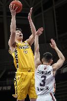 (SP)CHINA-SHENYANG-BASKETBALL-CBA LEAGUE-ZHEJIANG LIONS VS SHANGHAI SHARKS (CN)