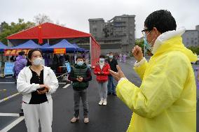CHINA-JIANGXI-NANCHANG-HEARING-IMPAIRED VOLUNTEER (CN)
