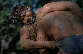 (SP)INDIA-NEW DELHI-KUSHTI WRESTLING