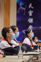 CHINA-SPACE STATION-LIVESTREAMED SCIENCE LECTURE-SECOND CLASS (CN)