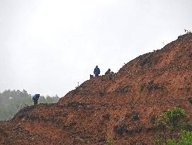 CHINA-GUANGXI-PLANE CRASH-THE OTHER BLACK BOX-SEARCH (CN)