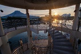 SINGAPORE-SUNRISE-SCENERY