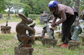 ZIMBABWE-CHITUNGWIZA-ARTS CENTER-FEMALE ARTISTS