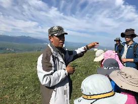 CHINA-XINJIANG-TIANSHAN-BOOK-RELEASE (CN)