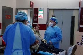 CHINA-SHANGHAI-EMERGENCY TREATMENT (CN)