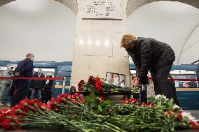 RUSSIA-ST. PETERSBURG-SUBWAY-EXPLOSION-COMMEMORATION