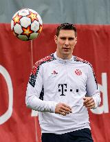 (SP)GERMANY-MUNICH-FOOTBALL-UEFA CHAMPIONS LEAGUE-BAYERN MUNICH-TRAINING SESSION