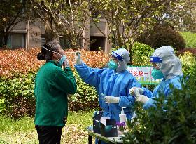 CHINA-SHANGHAI-COVID-19-TEST (CN)