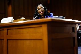 FILE-U.S.-WASHINGTON, D.C.-SUPREME COURT NOMINEE-FIRST AFRICAN AMERICAN WOMAN-CONFIRMATION