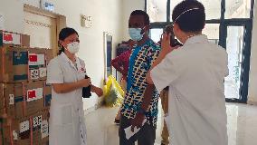 SIERRA LEONE-FREETOWN-CHINESE MEDICAL TEAM-MEDICAL SUPPLIES-DONATION