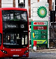 BRITAIN-LONDON-OIL PRICES