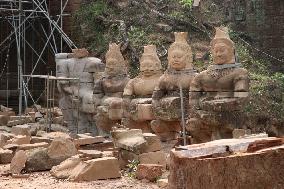 CAMBODIA-SIEM REAP-ANGKOR THOM TEMPLE-RESTORATION