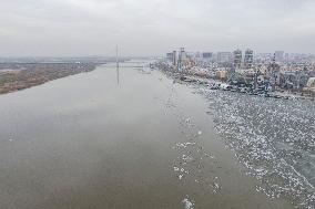 CHINA-HEILONGJIANG-SONGHUA RIVER-ICE FLOW (CN)