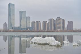 CHINA-HEILONGJIANG-SONGHUA RIVER-ICE FLOW (CN)