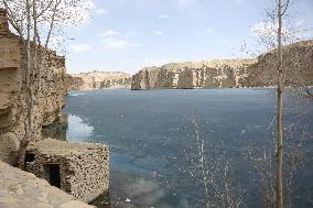 AFGHANISTAN-BAMIYAN-BAND-E-AMIR-TOURISM