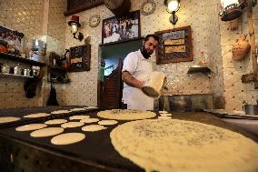 JORDAN-AMMAN-RAMADAN-TRADITIONAL SWEETS