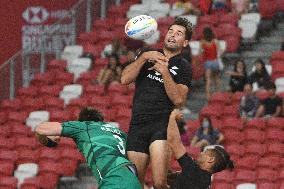 (SP)SINGAPORE-RUGBY-WORLD SEVENS SERIES-IRL VS NZL