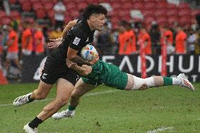 (SP)SINGAPORE-RUGBY-WORLD SEVENS SERIES-IRL VS NZL