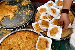 EGYPT-CAIRO-RAMADAN-TRADITIONAL SWEETS