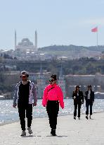TURKEY-ISTANBUL-SPRING-DAILY LIFE