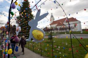 HUNGARY-KETHELY-EASTER-DECORATIONS