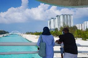 MALDIVES-HULHUMALE-BRIDGES-CHINA