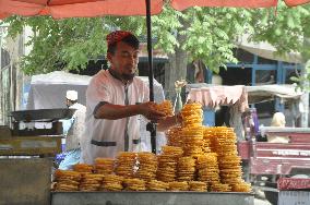 AFGHANISTAN-KUNDUZ-RAMADAN-TRADITIONAL SWEET