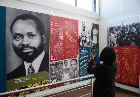 BOTSWANA-LOBATSE-MOZAMBIQUE'S FIRST PRESIDENT-MUSEUM