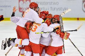 (SP)POLAND-KATOWICE-ICE HOCKEY-IIHF WOMEN'S WORLD CHAMPIONSHIP DIVISION I GROUP B-CHN VS POL