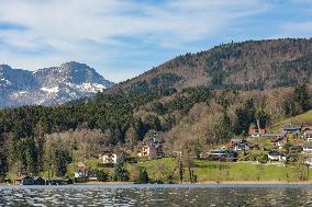 AUSTRIA-LAKESIDE-VIEWS