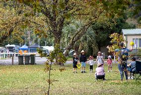 AUSTRALIA-MELBOURNE-TOURISM-EASTER-BOOMING