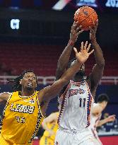 (SP)CHINA-NANCHANG-BASKETBALL-CBA LEAGUE-ZHEJIANG LIONS VS SHANGHAI SHARKS (CN)