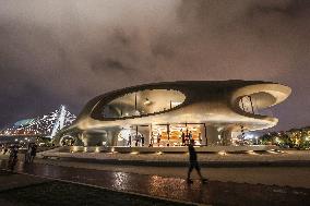 CHINA-HAINAN-HAIKOU-WORMHOLE LIBRARY (CN)