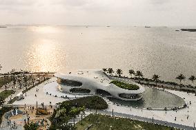 CHINA-HAINAN-HAIKOU-WORMHOLE LIBRARY (CN)