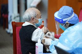 CHINA-BEIJING-VACCINATION-SENIOR CITIZENS (CN)