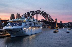 AUSTRALIA-SYDNEY-INT'L CRUISE SHIPS-RETURN
