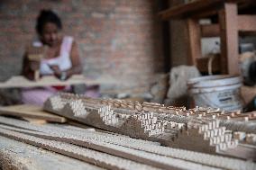 NEPAL-LALITPUR-WOOD CARVING